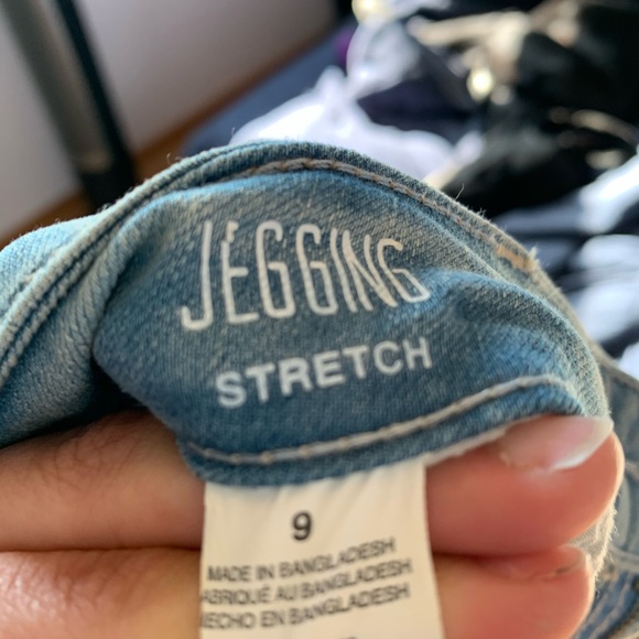 Garage light blue jegging size 9. Stretchy - Picture 4 of 4